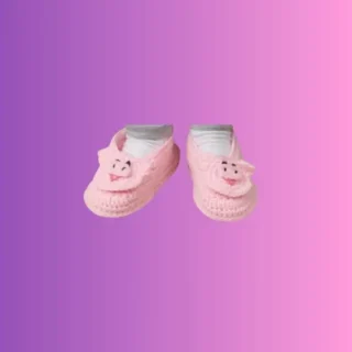 Kids Pig Slippers Handmade pink crochet pig slippers for children with embroidered faces