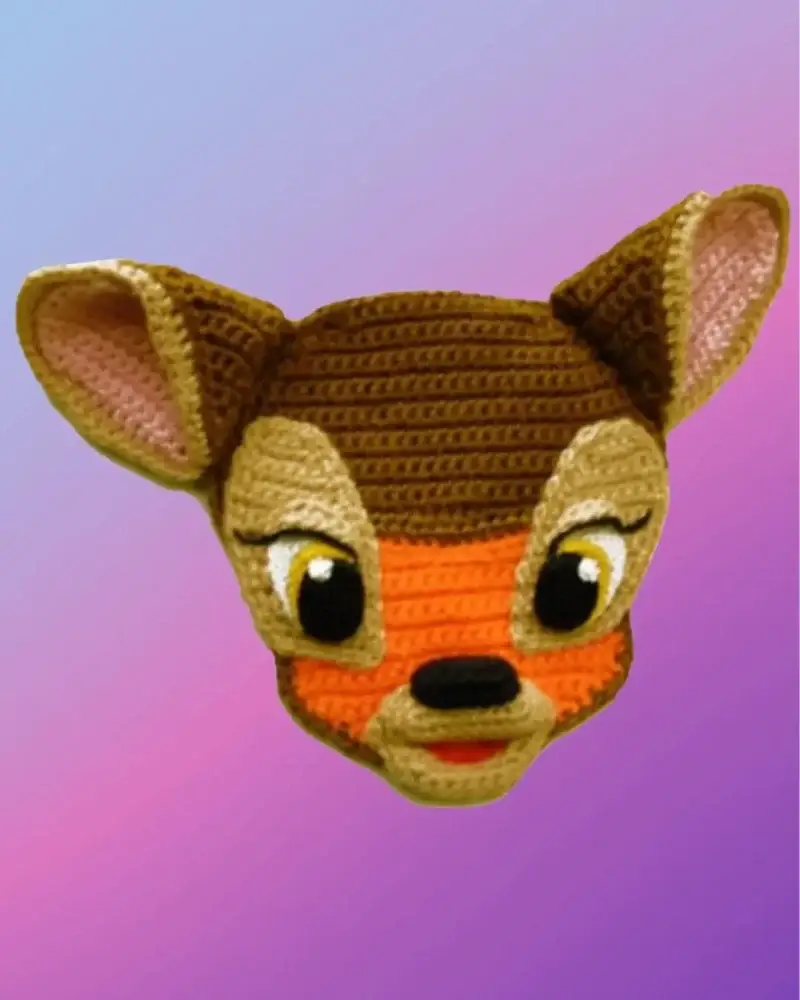 Handmade crochet deer appliqué for blankets, clothing, accessories, and custom crochet projects.