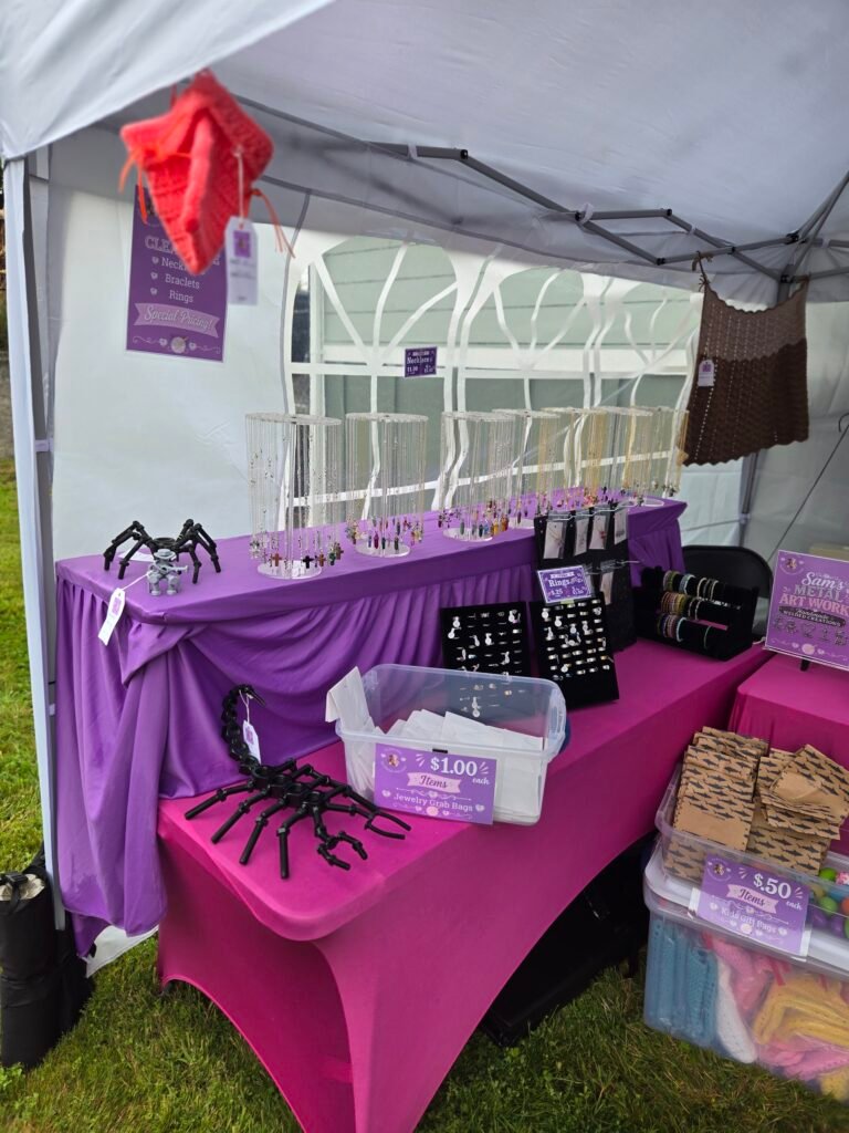 D’s & B’s Gifts booth at the Granite Falls Show