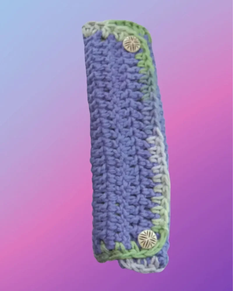 Crocheted seat belt cozy with button closures for neck and shoulder comfort